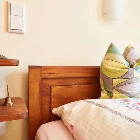 Zum Gruenen Tor - Ganzheitliche Gæstehus